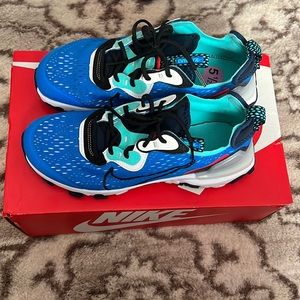Nike Race Running D/MS/X (GS) size 5.5/ Women’s 7